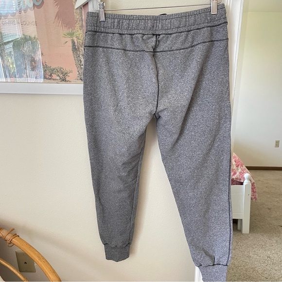 Albion Fit At Ease Joggers in Size Small - Picture 5 of 5
